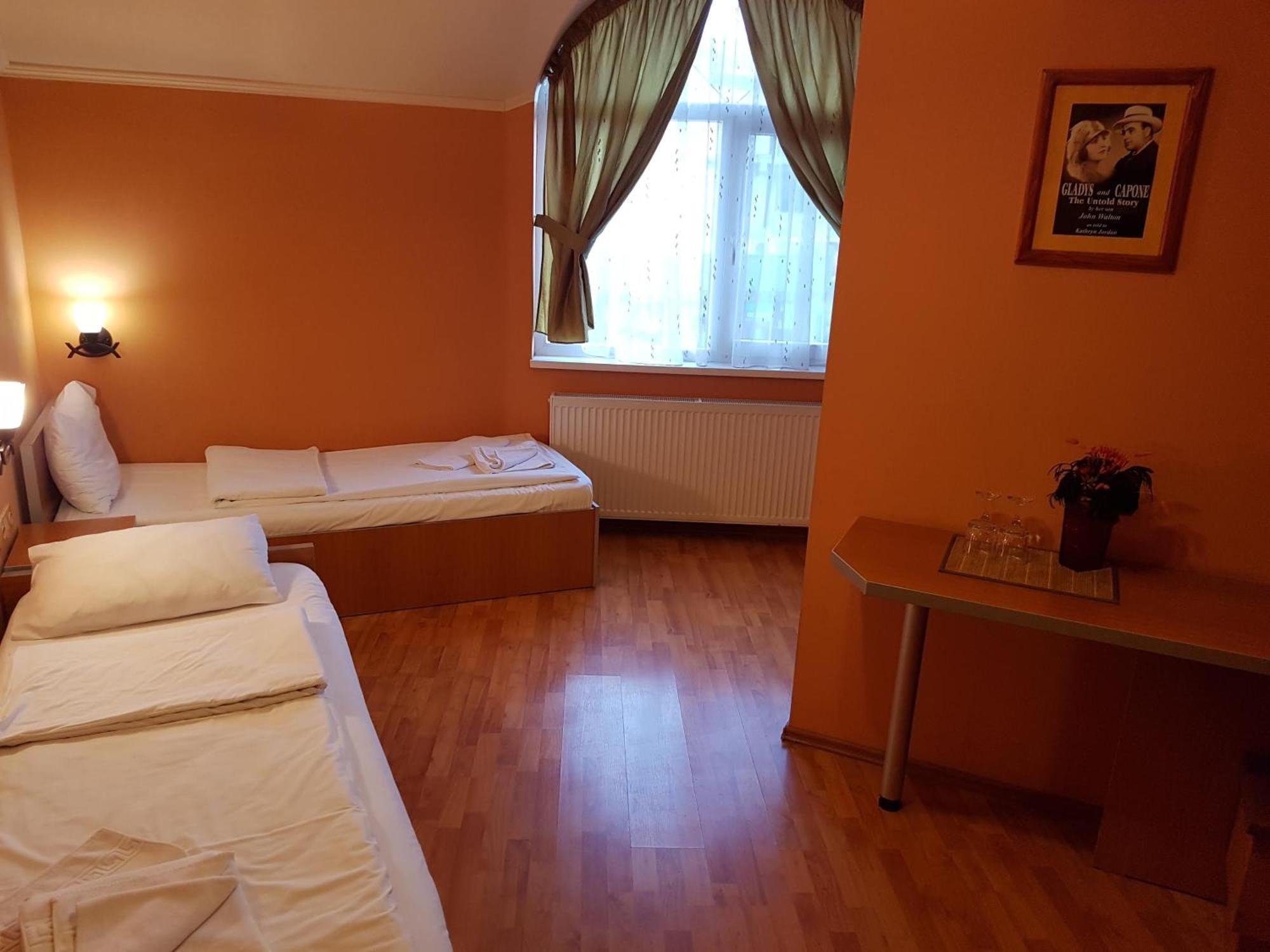 Motel Al Capone ซาตูมาเร ภายนอก รูปภาพ